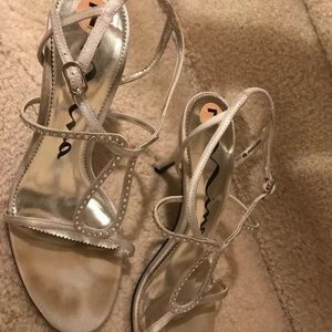 Nina Ladies Heels-Silver- Size: 7